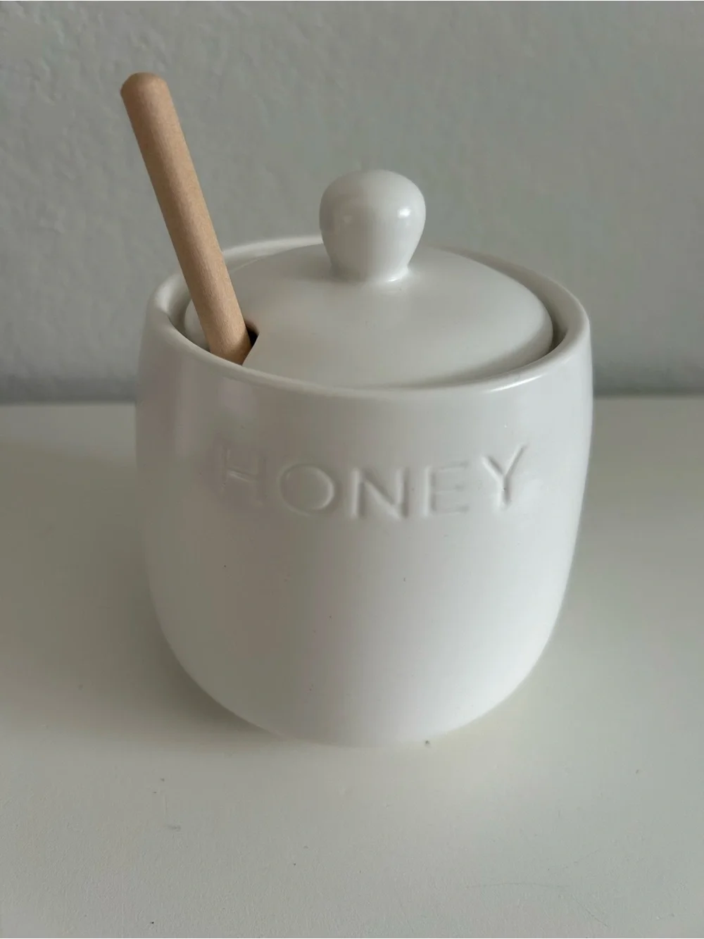 Honey Pot with Wooden Dipper White NWT Farmhouse Chic Minimalist